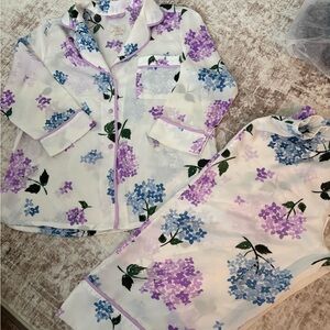 kate spade White and Lavender Floral Satin Top &bottoms